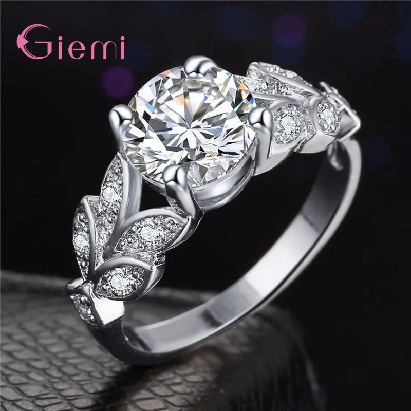 Damenring aus 925er Sterlingsilber mit Zirkonia