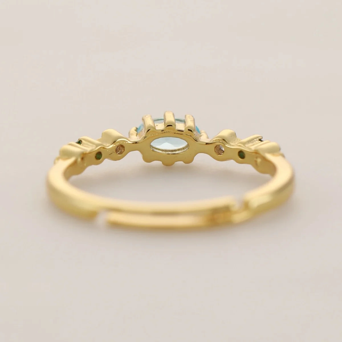 Vergoldeter Ring aus 925er Sterlingsilber mit funkelndem Zirkon – eleganter Damenring (18K Vergoldung)