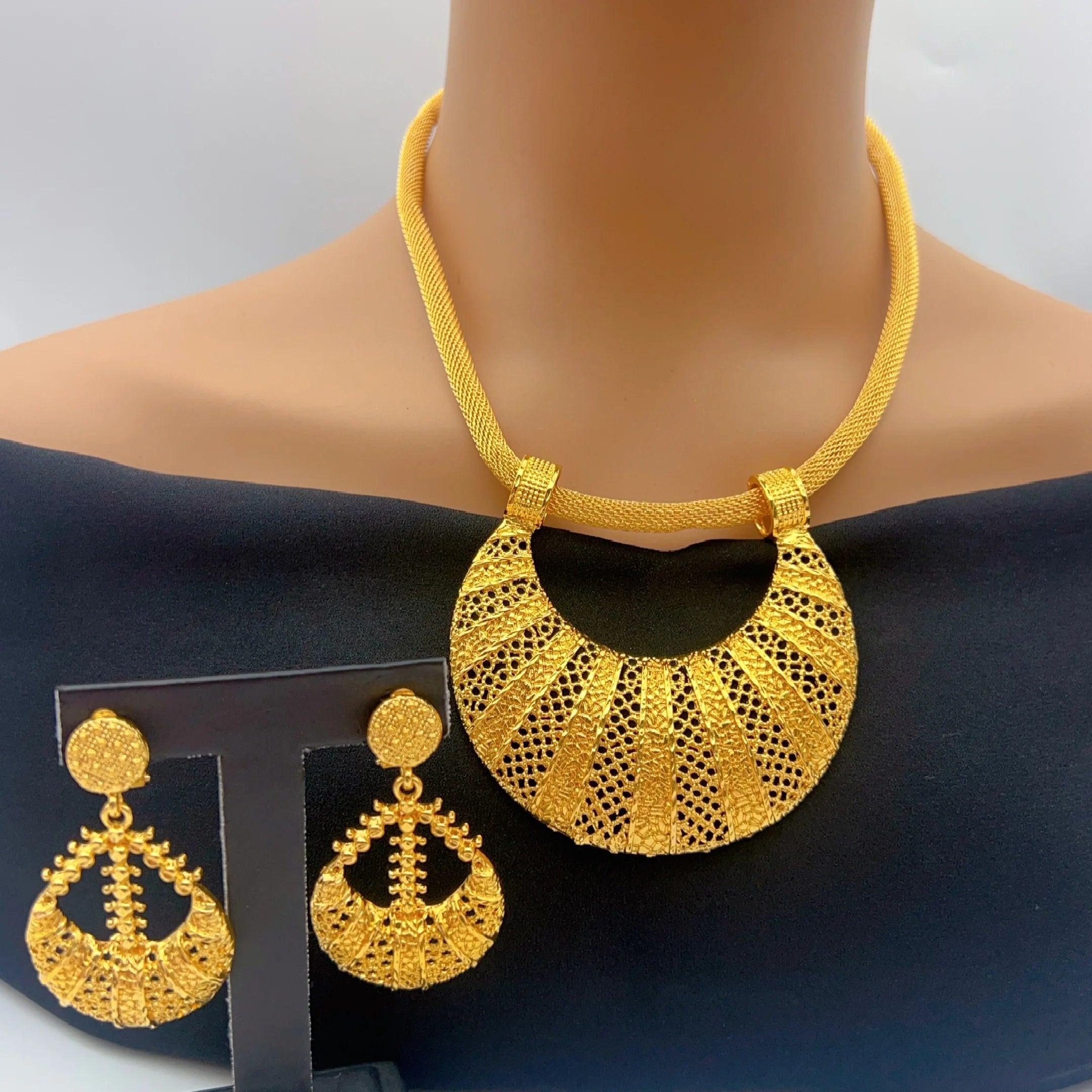 Maharani Royale Set - Halskette & Ohrringe in königlicher Eleganz