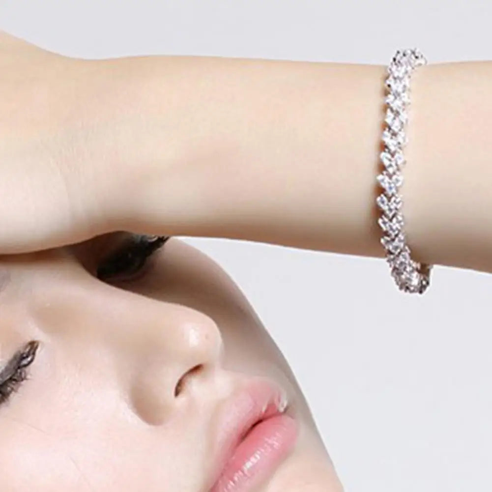 Elegantes Damenarmband mit Kette – funkelnde Zirkonia-Steine, glänzend gefasst
