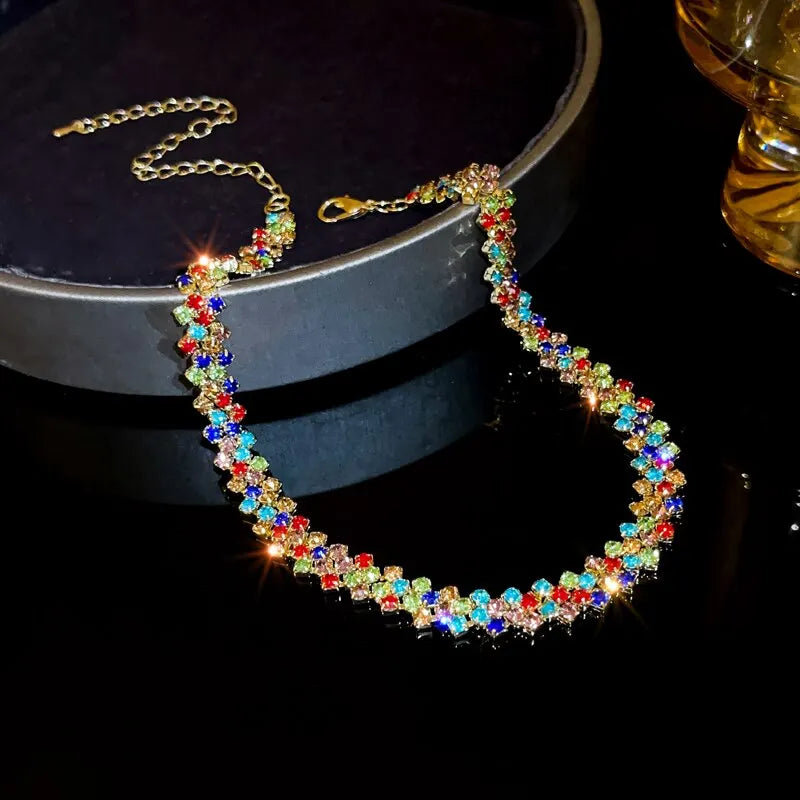 Celestia Crystal Choker - Funkelnde Eleganz für besondere Momente