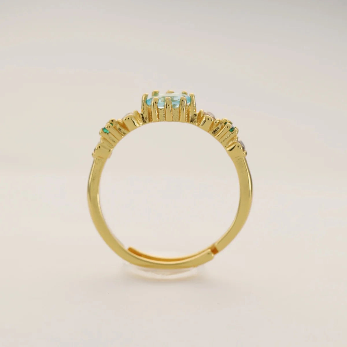 Vergoldeter Ring aus 925er Sterlingsilber mit funkelndem Zirkon – eleganter Damenring (18K Vergoldung)