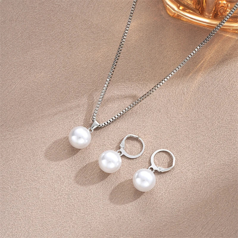 Amélie Perlen-Set - Elegante Halskette & Ohrringe in Goldoptik