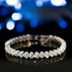 Elegantes Damenarmband mit Kette – funkelnde Zirkonia-Steine, glänzend gefasst